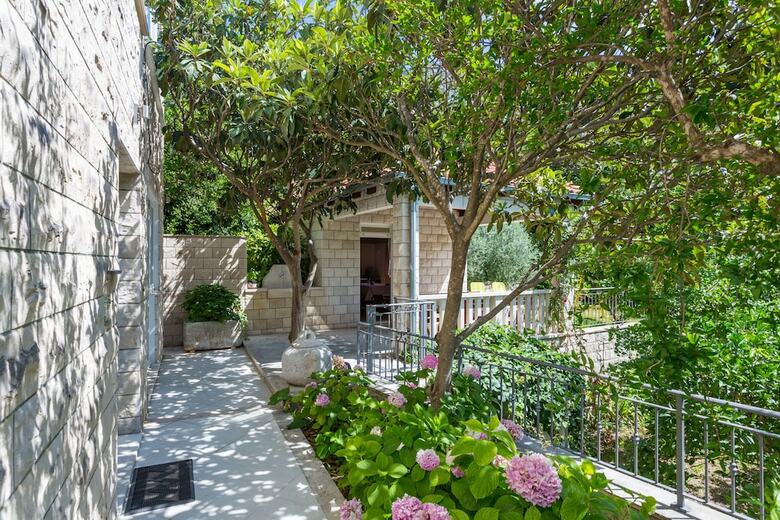 Hotel Guesthouse Zeko Rozat