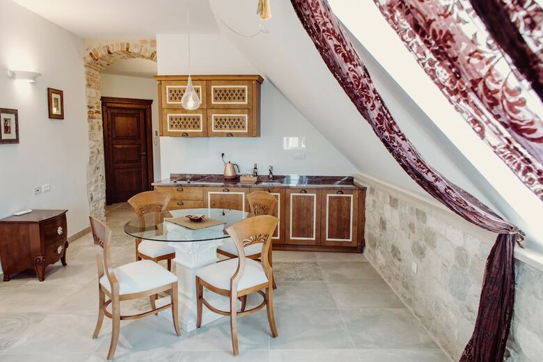 Villa Nepos Hotel