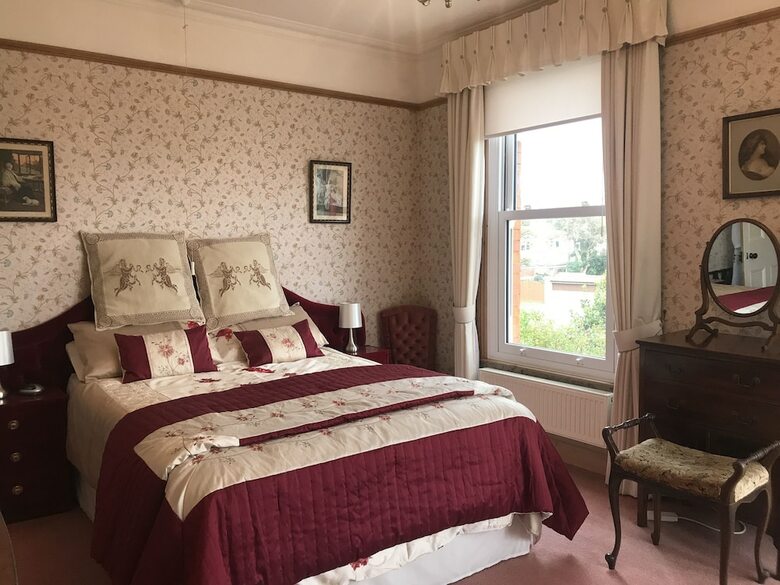 Bed & Breakfast Cheriton Lodge