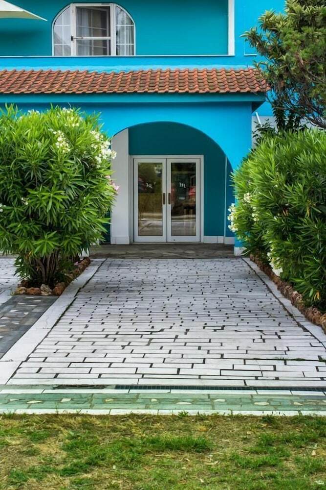 Chatziandreou Hotel