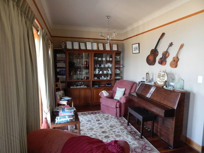 Bed & Breakfast R On The Downs Bnb & Spa Cottages