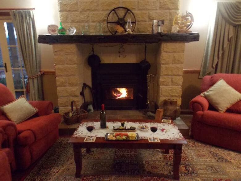 Bed & Breakfast R On The Downs Bnb & Spa Cottages