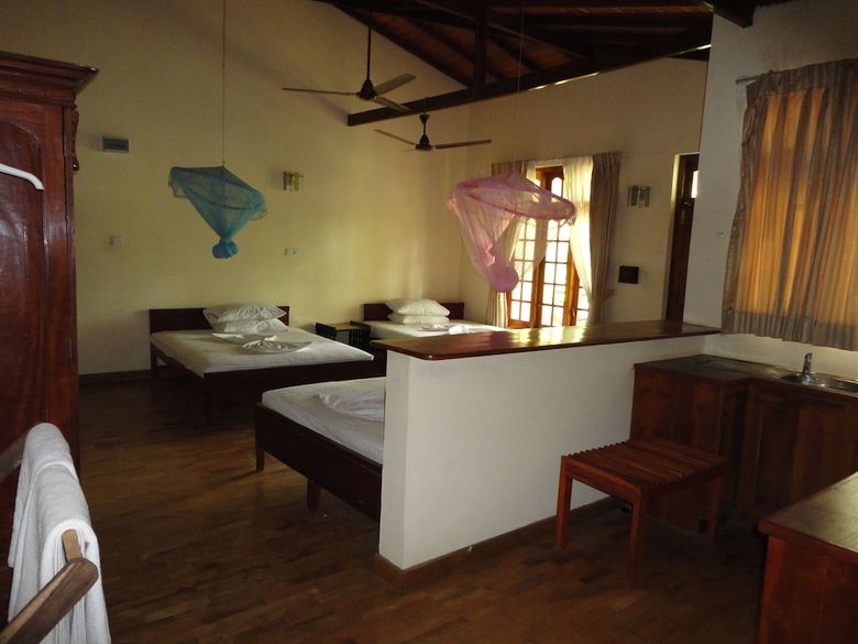 Hotel Tikiri Villa Eco Resort