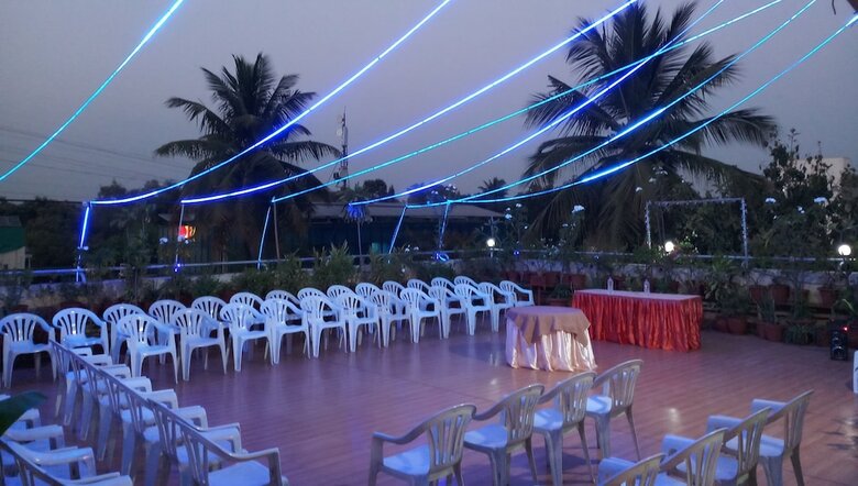 Hotel Raviraj