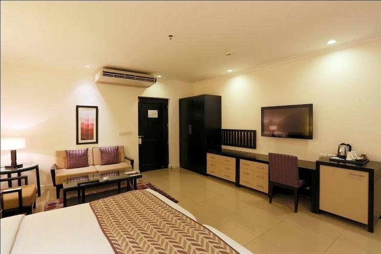 Hotel The Atrium