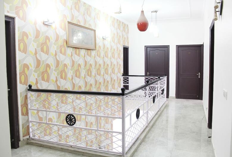 Hotel Oyo 3251 Royal Inn