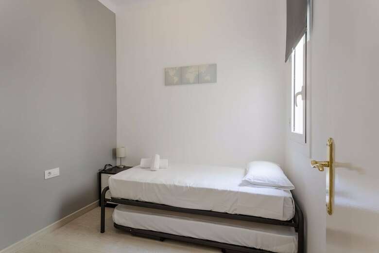 Apartamentos Bbarcelona Paris Flats