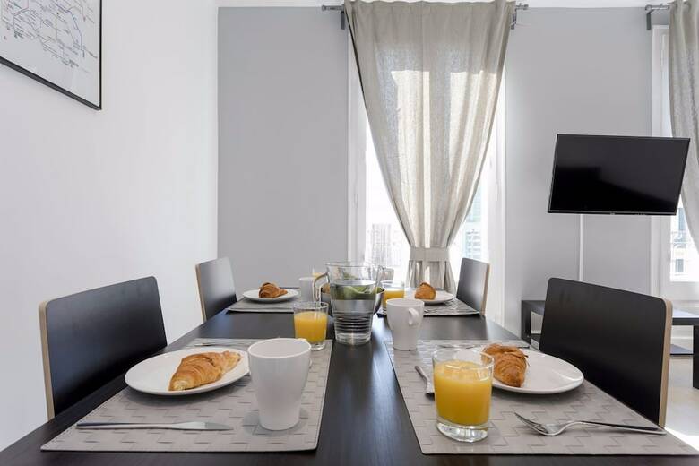Apartamentos Bbarcelona Paris Flats