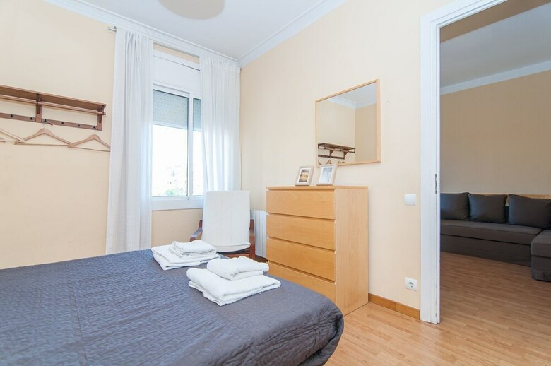 Apartamentos Bbarcelona Paris Flats