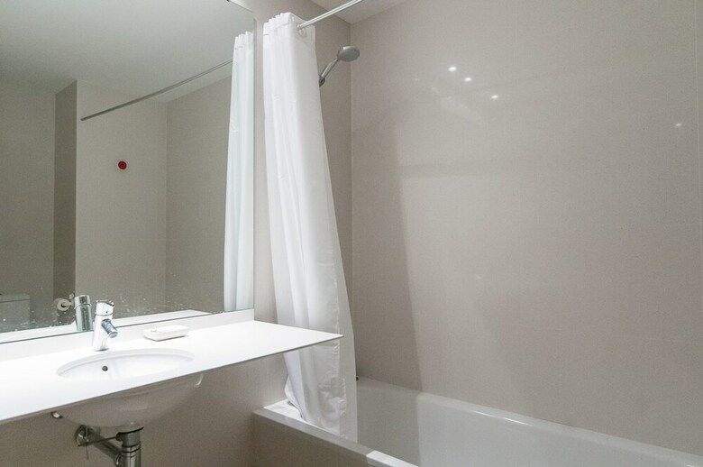 Apartamentos Bbarcelona Pla�a Universitat Flats