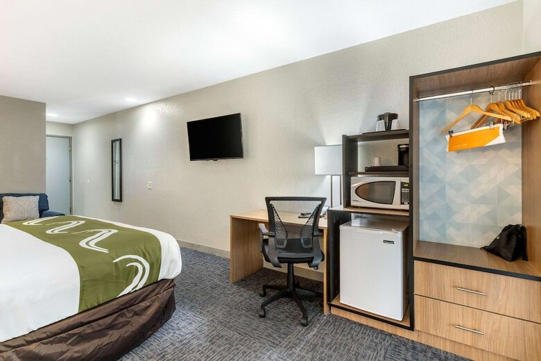 Hotel Quality Inn Downtown - Near Market Square