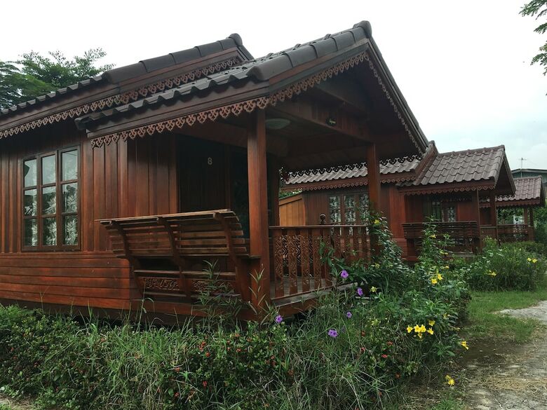 Hotel Baan Bangwua Resort