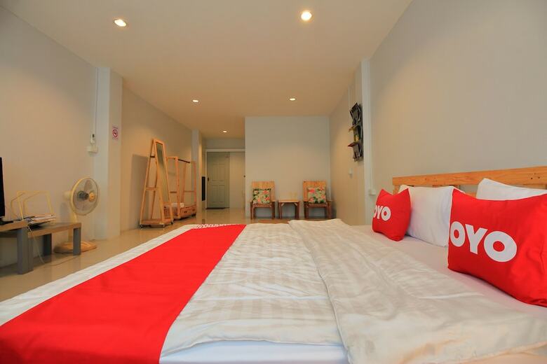 Hostal Oyo 421 Guyasuka Hostel & Cafe