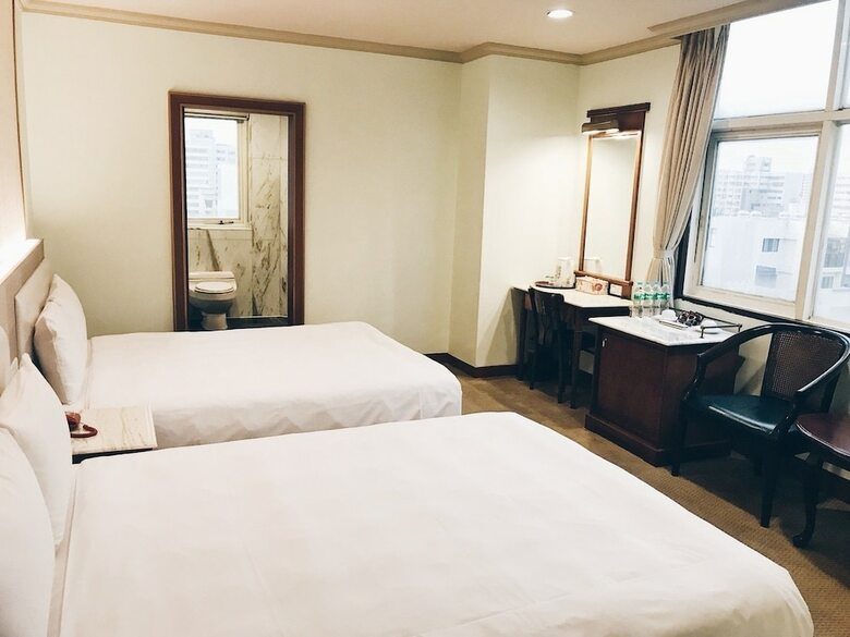 Puyisy Business Hotel