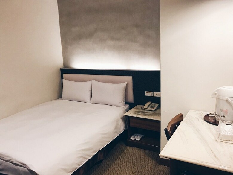 Puyisy Business Hotel