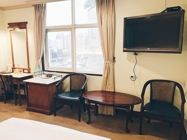 Puyisy Business Hotel