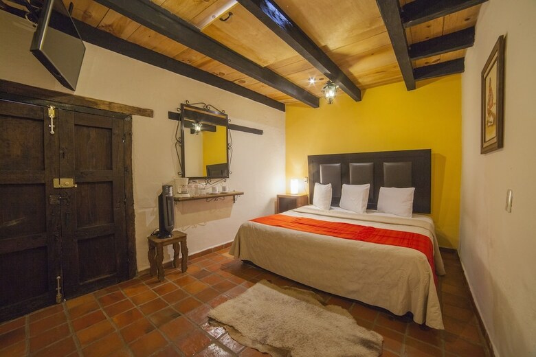Hotel Adobe & Teja