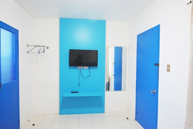 Hotel Highway To H Inn - Totolan