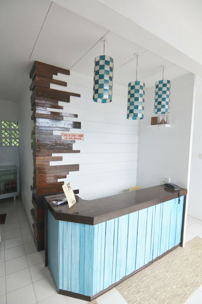 Hotel Highway To H Inn - Totolan