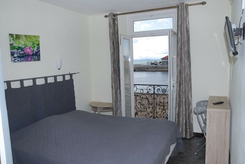 Hotel H�tel L'eph�be
