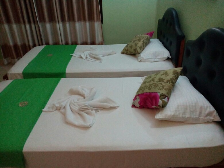 Hotel Villa De Rosh