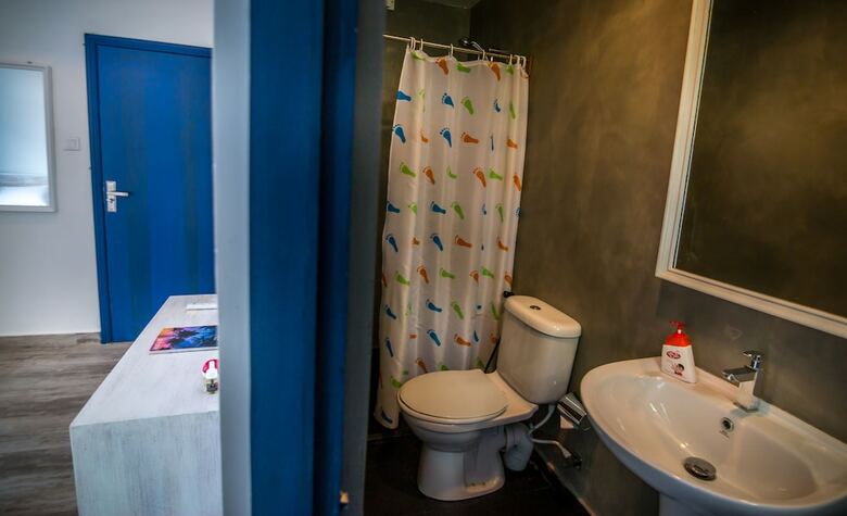 Hostal Island Hostels