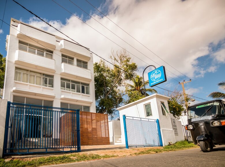 Hostal Island Hostels