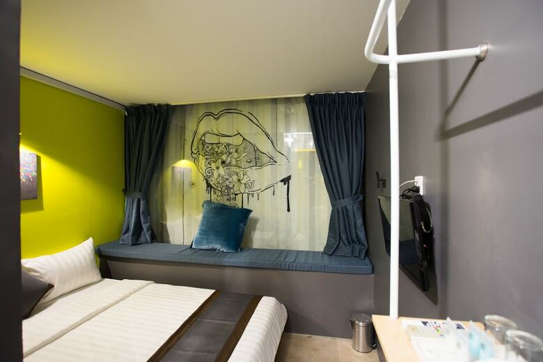 Hostal White Rabbit Hostel - Adults Only