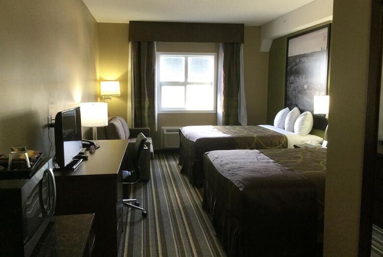 Hotel Super 8 By Wyndham Hardisty