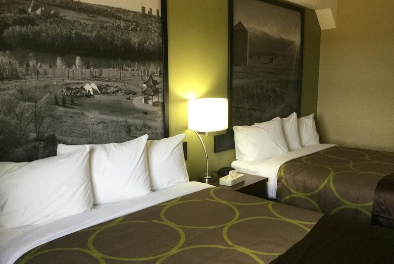 Hotel Super 8 By Wyndham Hardisty
