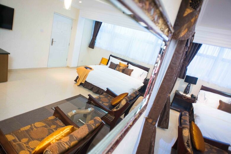 Hotel The Ritzz Exclusive Guest House