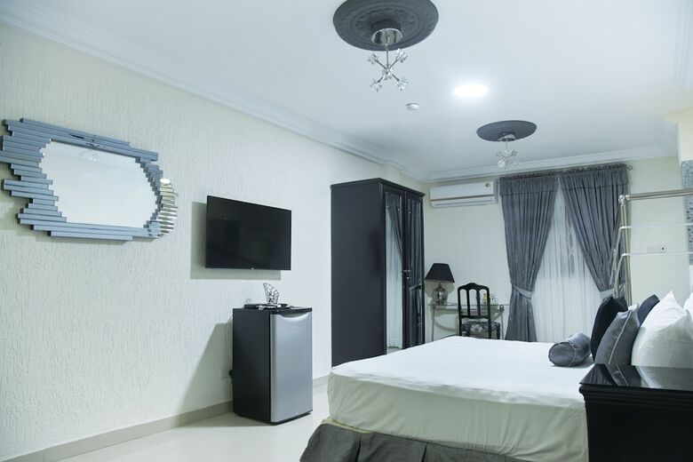 Hotel The Ritzz Exclusive Guest House