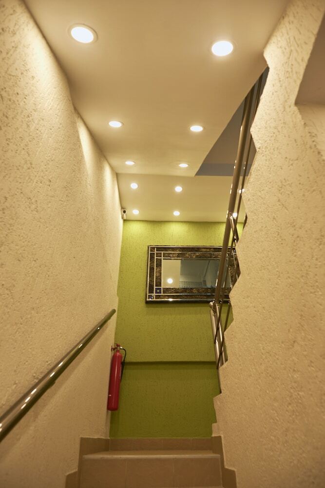 Hotel The Ritzz Exclusive Guest House