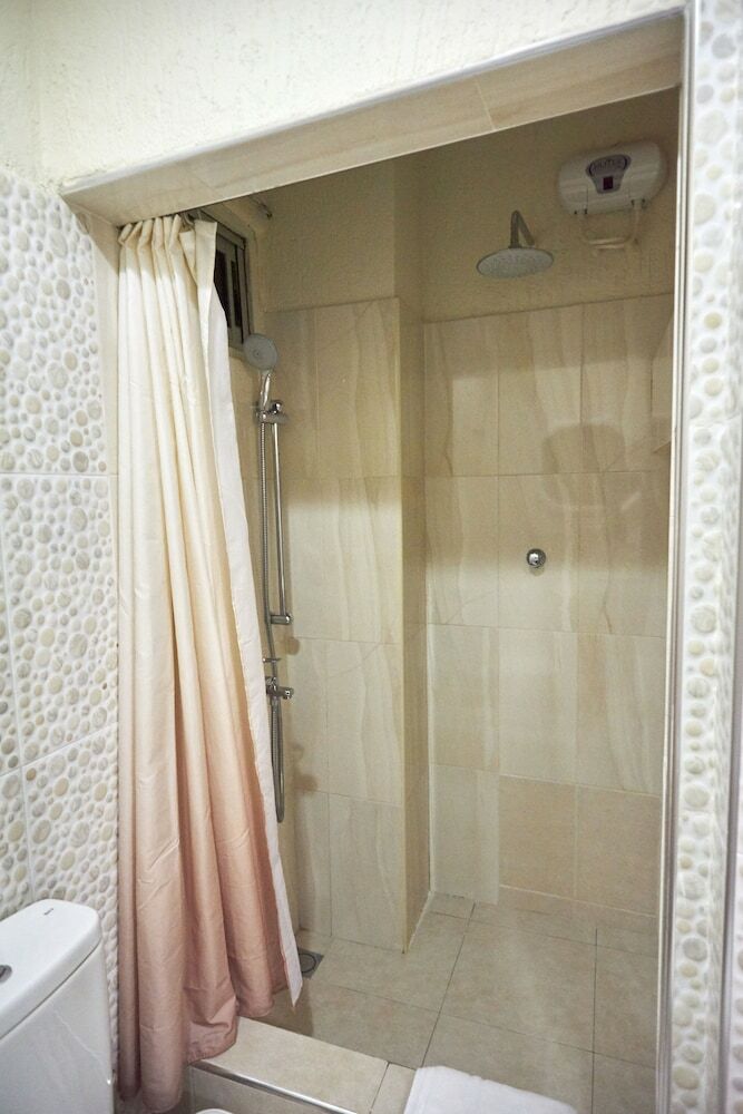 Hotel The Ritzz Exclusive Guest House