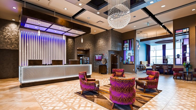 Best Western Plus St. John's Airport Hotel And Suites