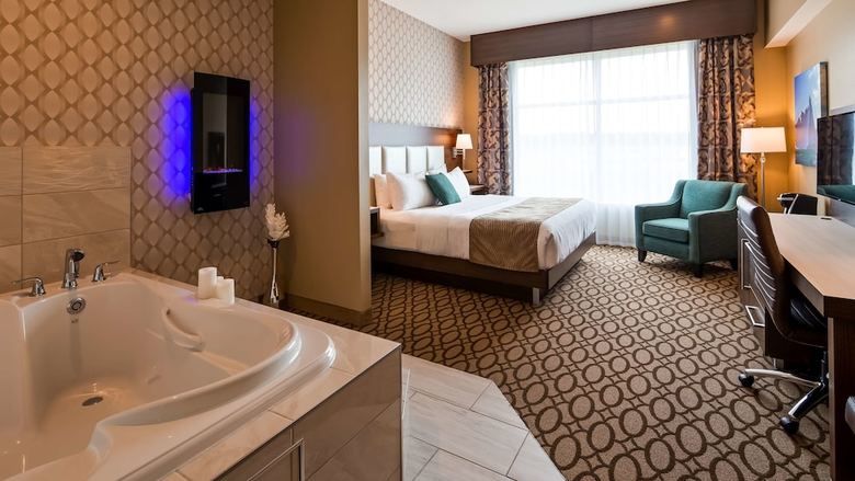 Best Western Plus St. John's Airport Hotel And Suites