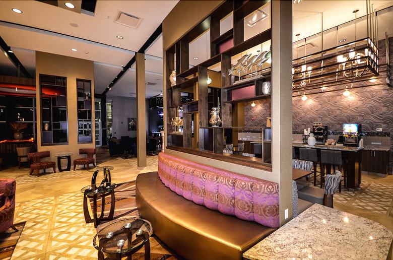 Best Western Plus St. John's Airport Hotel And Suites