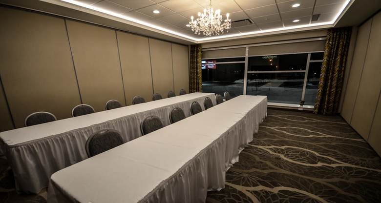 Best Western Plus St. John's Airport Hotel And Suites
