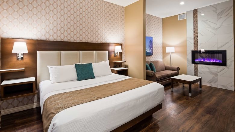 Best Western Plus St. John's Airport Hotel And Suites