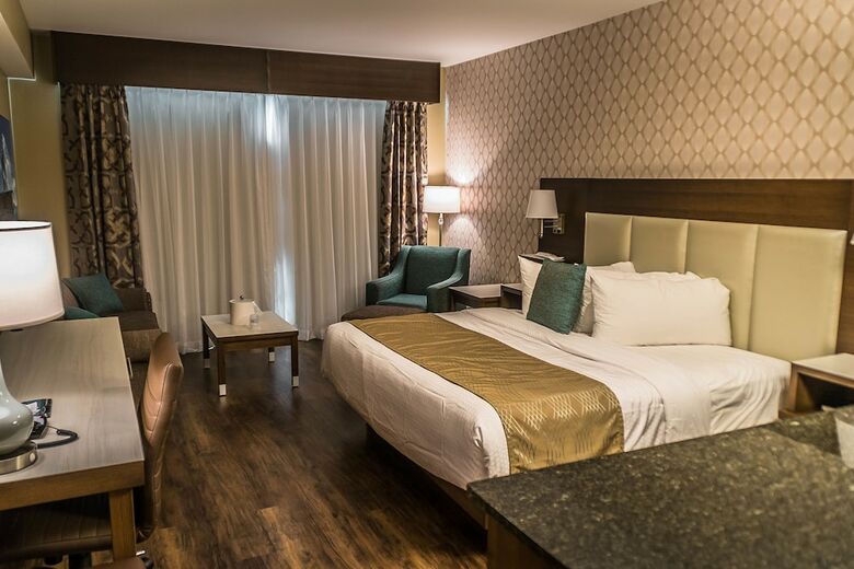 Best Western Plus St. John's Airport Hotel And Suites