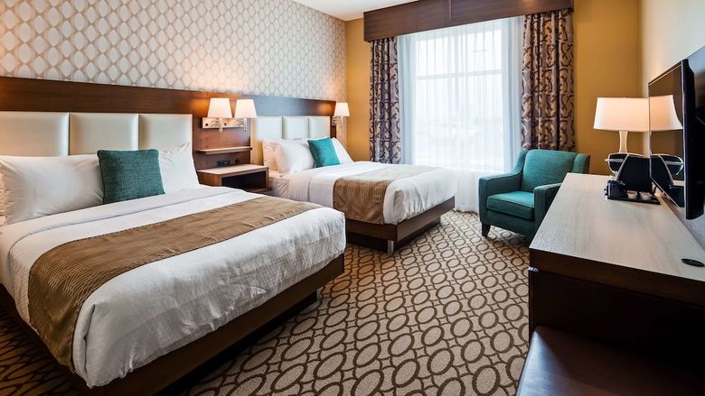 Best Western Plus St. John's Airport Hotel And Suites