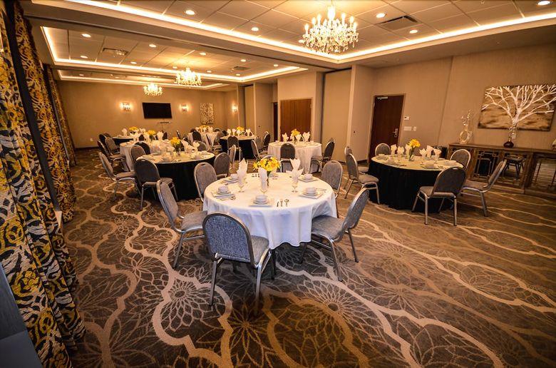Best Western Plus St. John's Airport Hotel And Suites