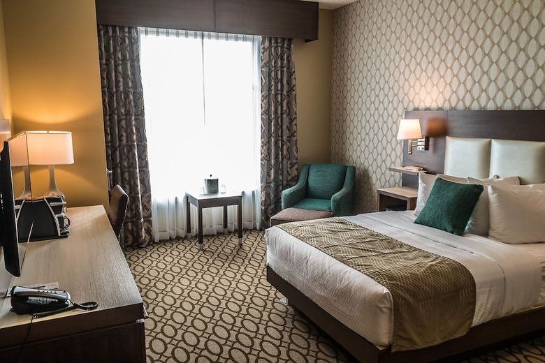 Best Western Plus St. John's Airport Hotel And Suites