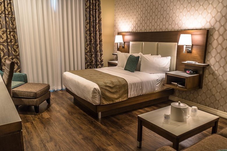 Best Western Plus St. John's Airport Hotel And Suites