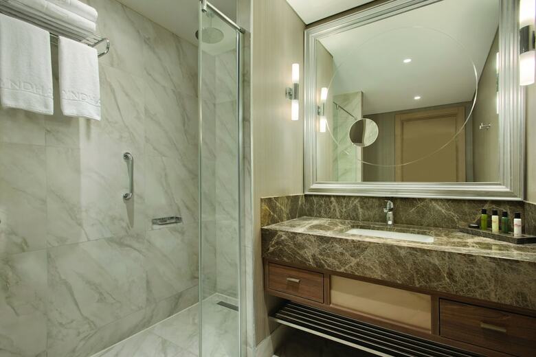 Hotel TRYP By Wyndham Istanbul Airport