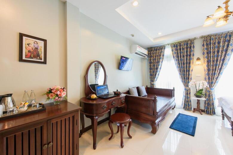 Hotel The Velvet Orchid
