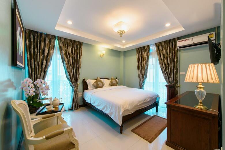 Hotel The Velvet Orchid