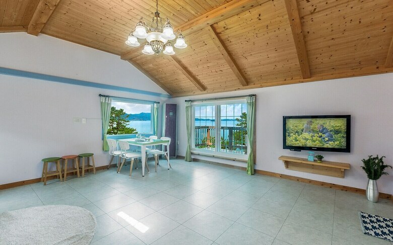 Yeosu Sunset & Sea Pension