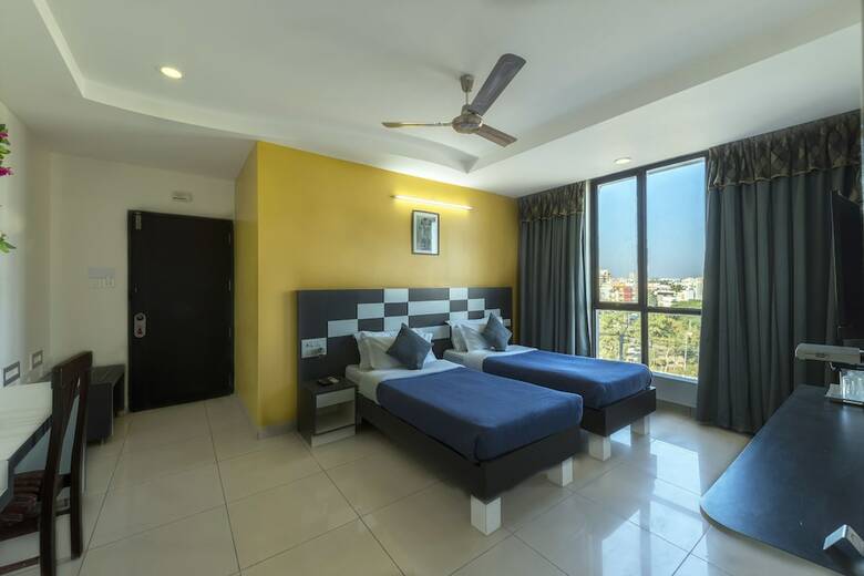 Hotel Raj Elegance - Manayata Tech Park