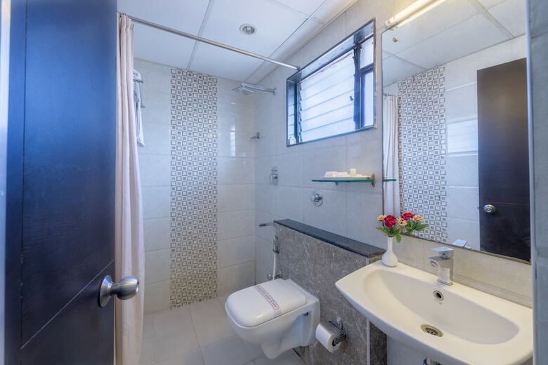 Hotel Raj Elegance - Manayata Tech Park